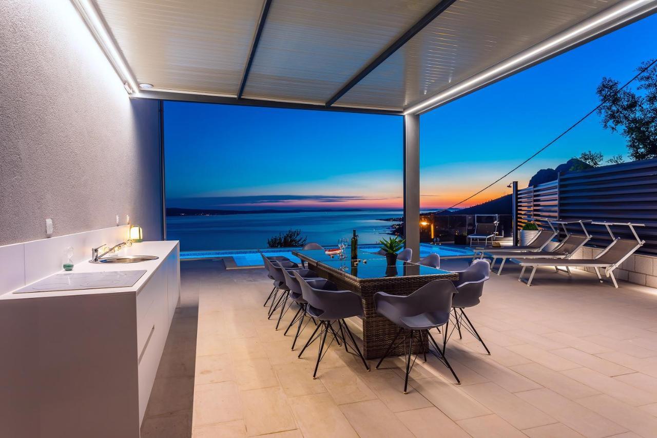 Villa Belvedere With Heated Pool, Billiards, Media Room, Sea Views,10 Pax Оміш Екстер'єр фото