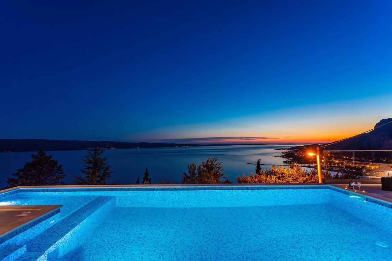 Villa Belvedere With Heated Pool, Billiards, Media Room, Sea Views,10 Pax Оміш Екстер'єр фото